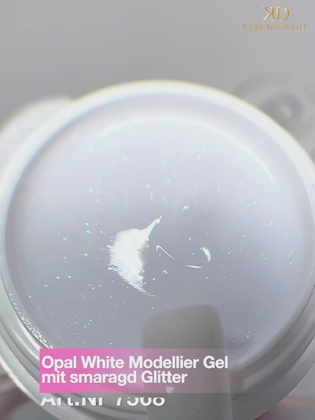 Video laden: Opal White Modellier Gel mit smaragd Glitter 7568