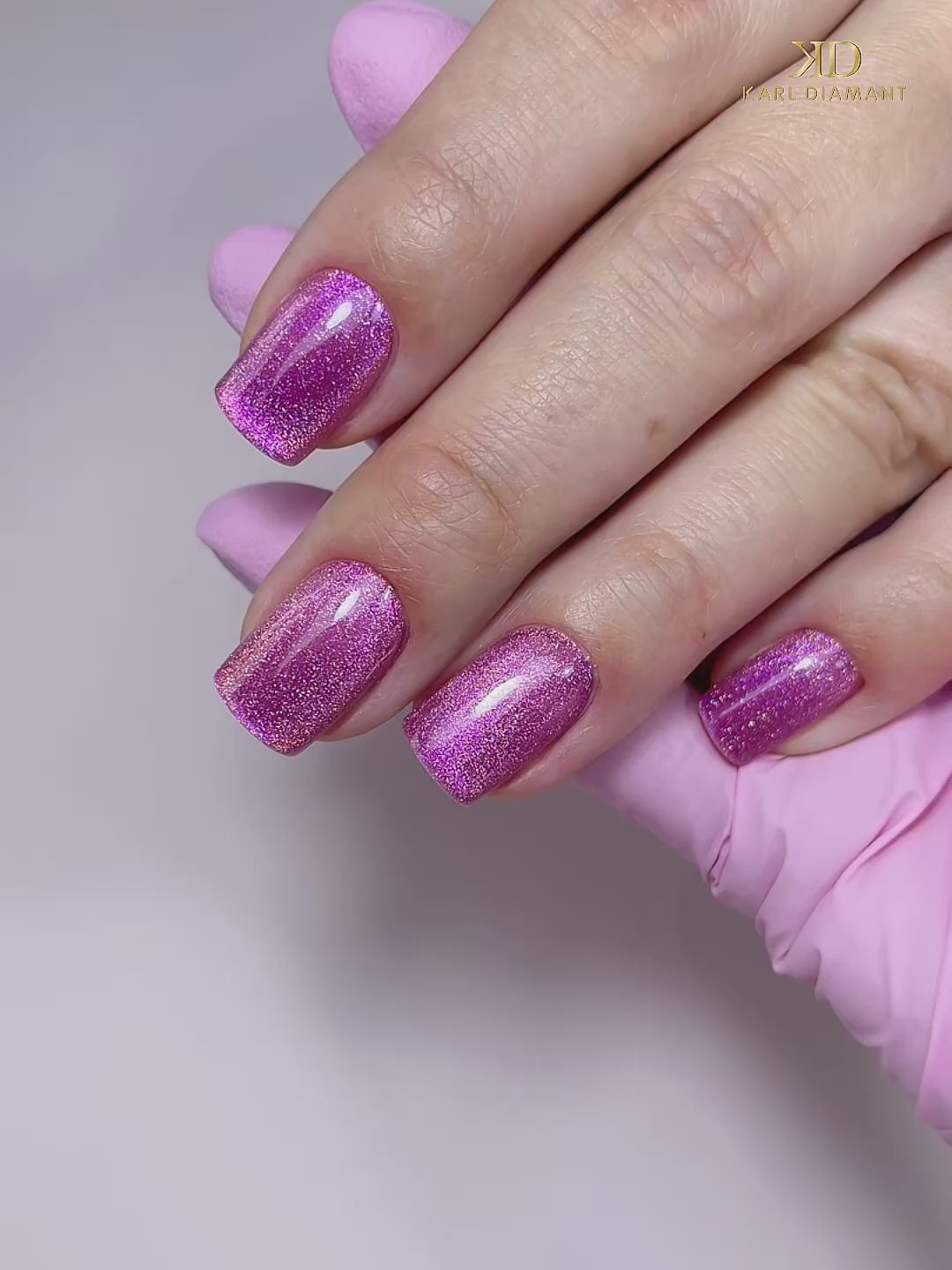 Video laden: Gelpolish Cat Eye Holo Fuchsia 1664